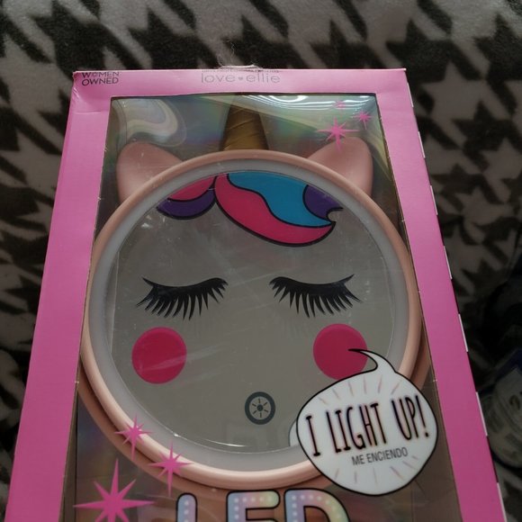 Uniform Mirror with LED Lights - Picture 4 of 6